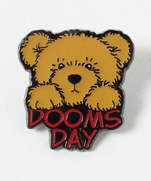 UNDERCOVER/＜UNDERCOVER＞DOOMS DAY ピンバッジ/その他ファッション雑貨