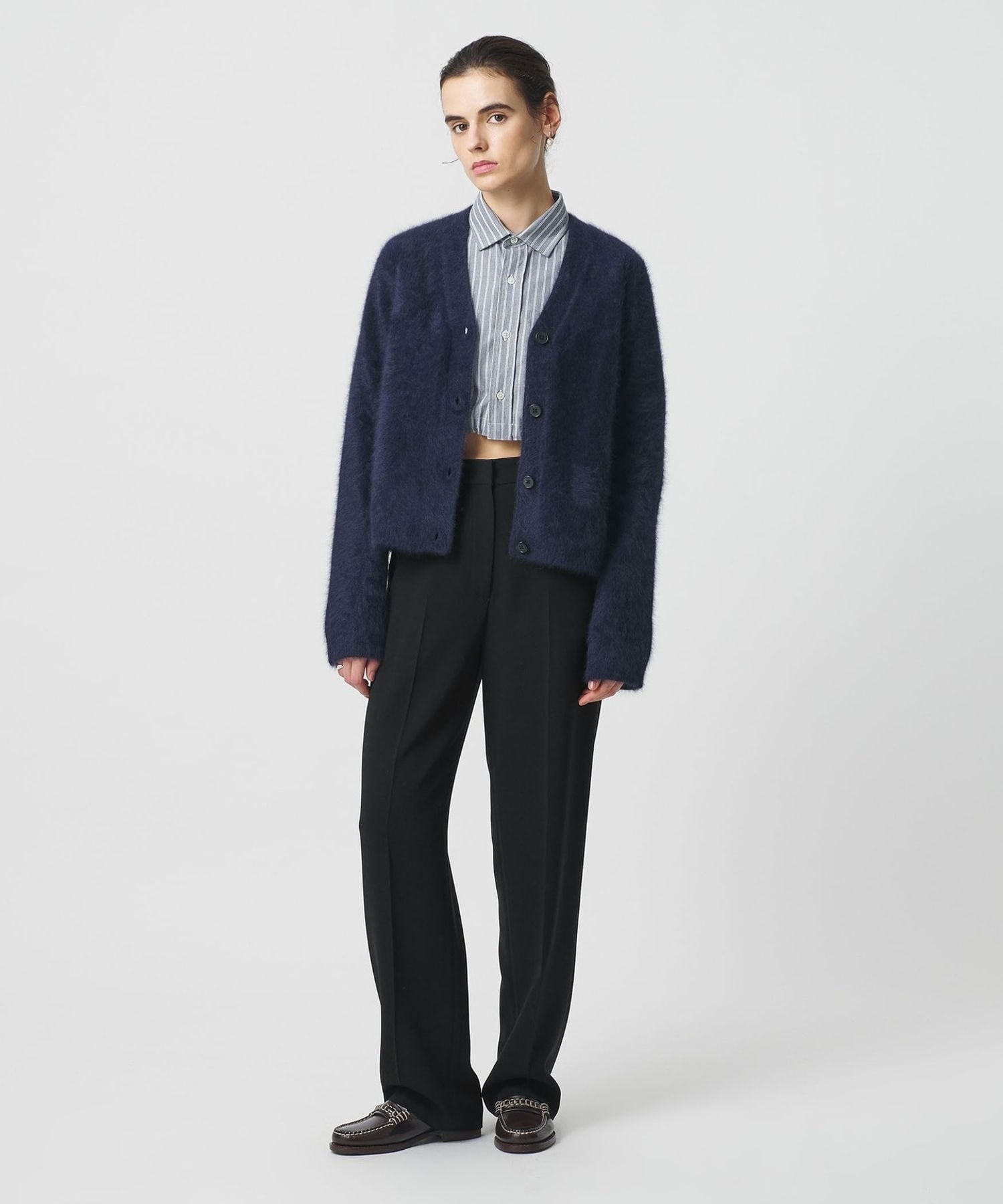 【25SS】H BEAUTY&YOUTH ダブルクロスフレアパンツ M Ovy 25SS】H BEAUTY&YOUTH ダブルクロスフレアパンツ M Ovy