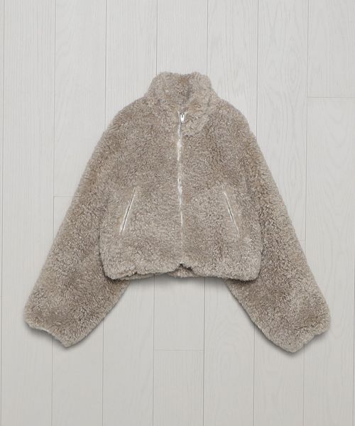 H＞ Faux fur short blouson