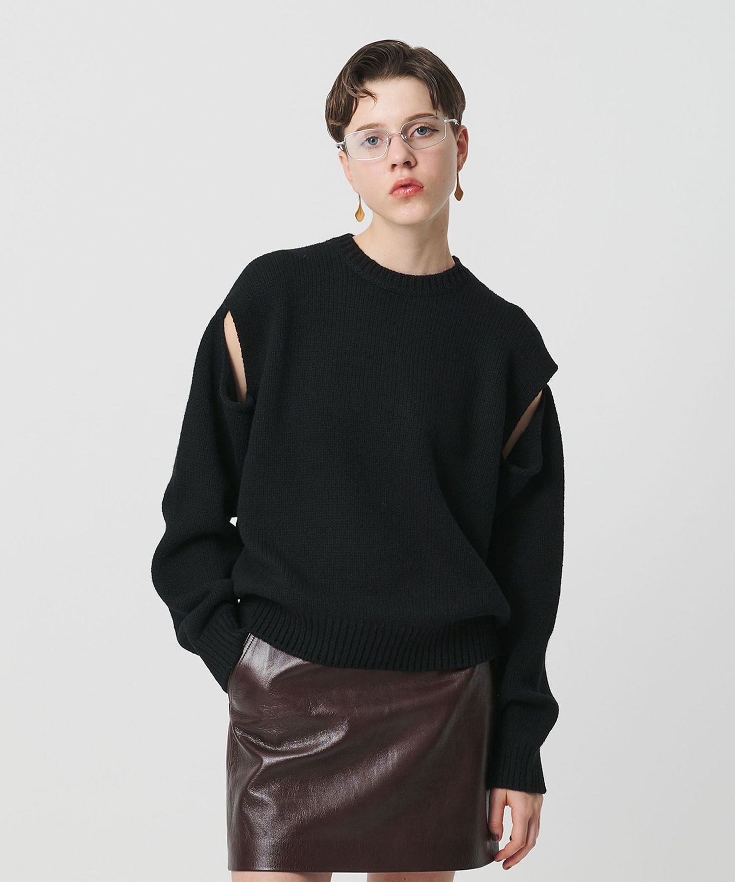 H＞ウールナイロン スリット ニットプルオーバー