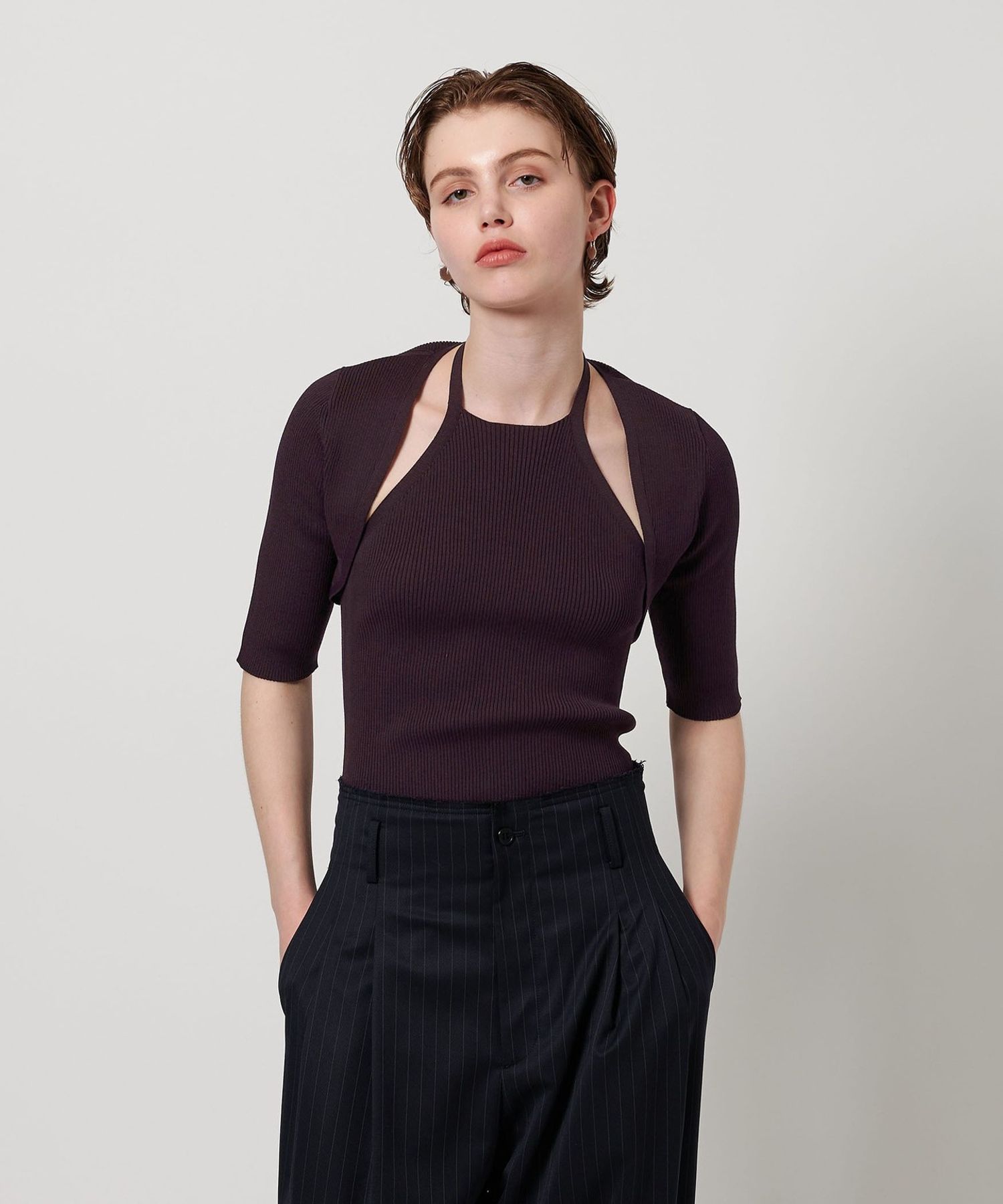 H beauty&youth コットンナイロンリリヤーンホルターネックニット H beauty&youth コットンナイロンリリヤーンホルターネック