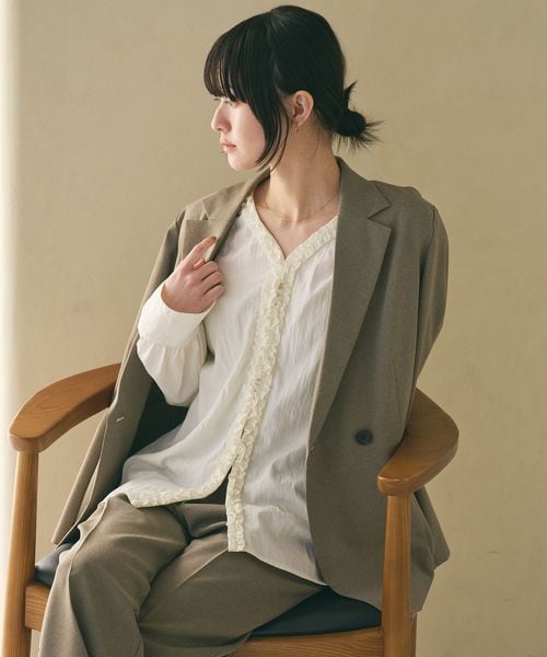 BEAUTY&YOUTH/【WEB限定 Wardrobe DAILY MINIMAL】ラッフル Vネックブラウス ウォッシャブル/シャツ / ブラウス
