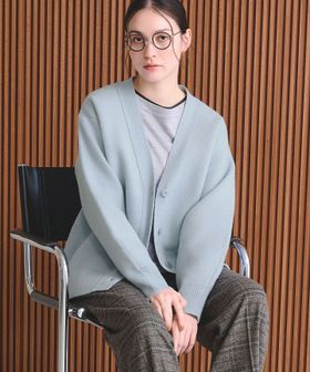 BEAUTY&YOUTH/【WEB限定 Wardrobe DAILY MINIMAL】ブークレ Vネック ニットカーディガン/カーディガン / ボレロ