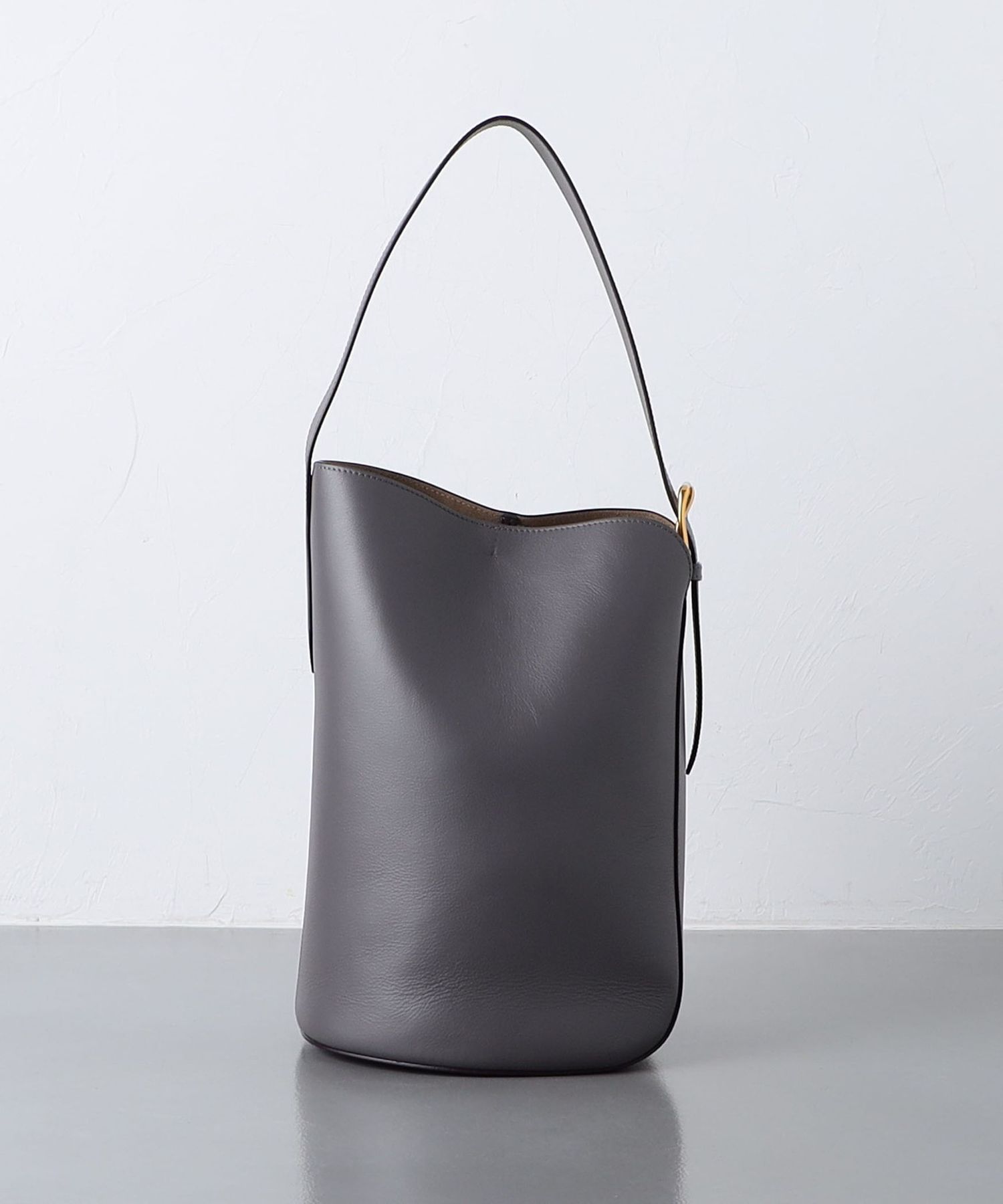 J&M DAVIDSON＞QUIVER バケットバッグ 