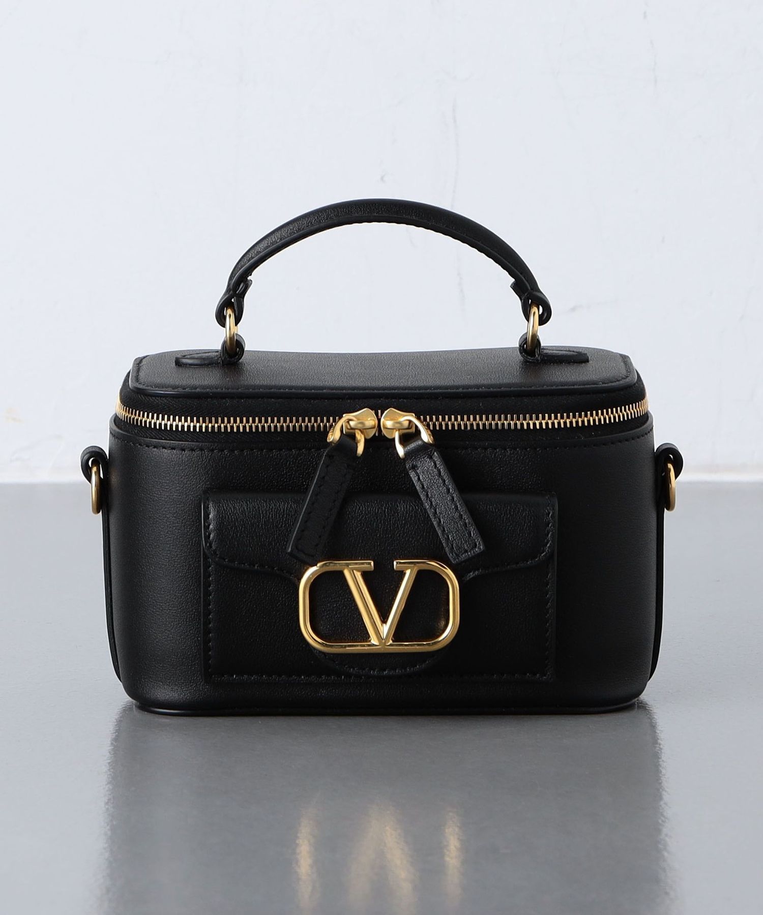 VLTNタイムズ レザー ドキュメントホルダー ＜VALENTINO＞VANITY CASE
