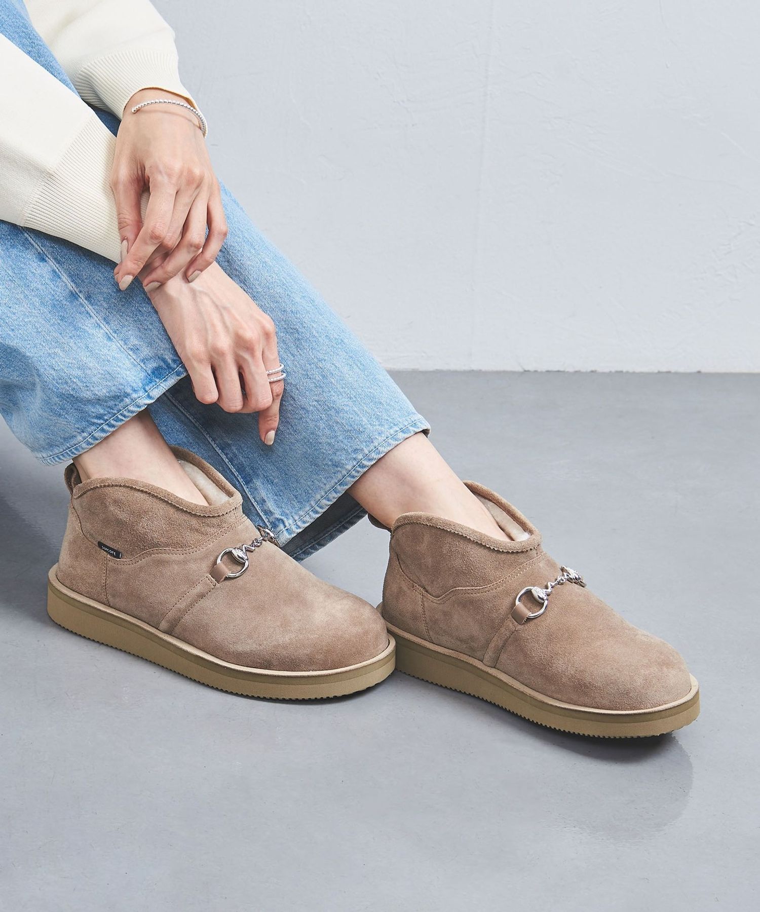 スイコック ホースビット スエード ショートブーツ ブラック 防水 25cm スイコック25年秋冬新作、温もりブラウンの“5本指”スニーカー