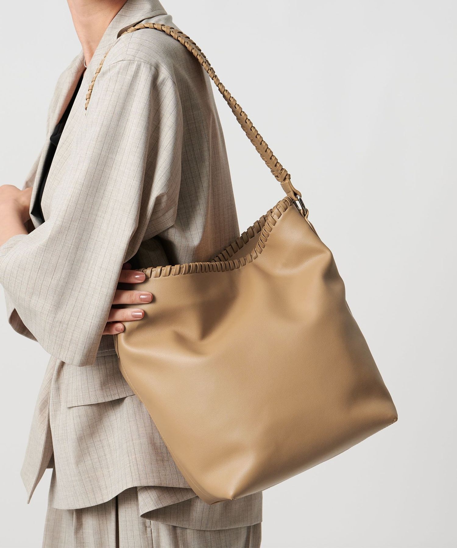 ユナイテッドアローズ　ショルダーバッグ UNITED ARROWS（ユナイテッドアローズ） ショルダーバッグ バッグ