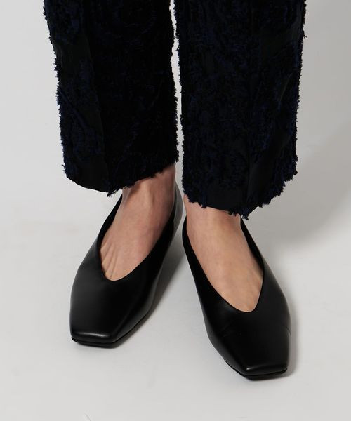 UNITED ARROWS TOKYO フラット　パンプス　エナメルブラック スクエア フラット パンプス