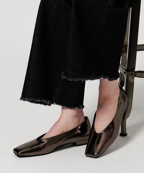 UNITED ARROWS TOKYO フラット　パンプス　エナメルブラック ☆美品United Arrows Tokyo ブラックエナメルフラットパンプス