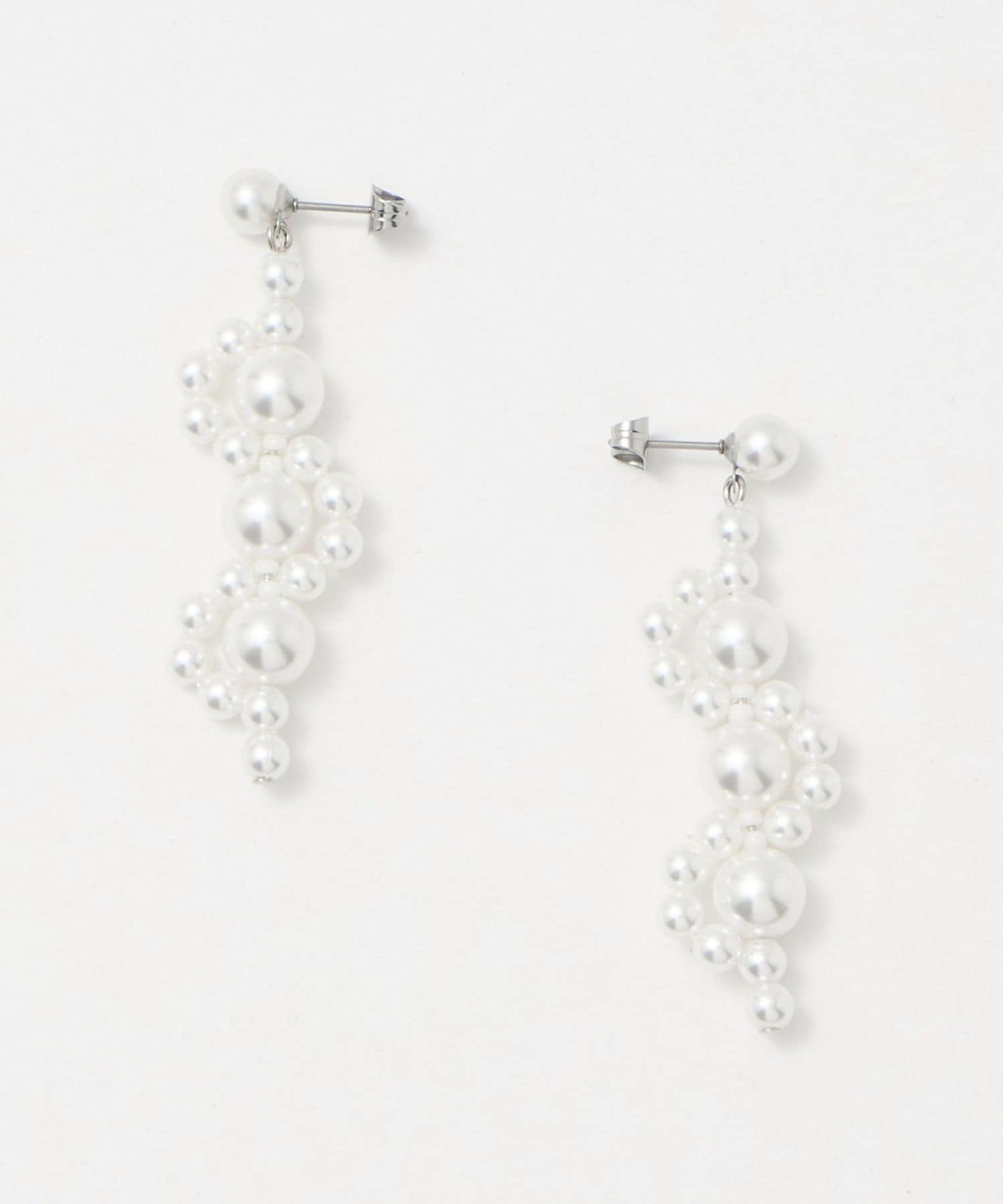 Anne  イミテーションパール リボン ドロップ ピアス drop pearl pierce ～ﾄﾞﾛｯﾌﾟﾊﾟｰﾙﾋﾟｱｽ | flower／フラワー公式通販