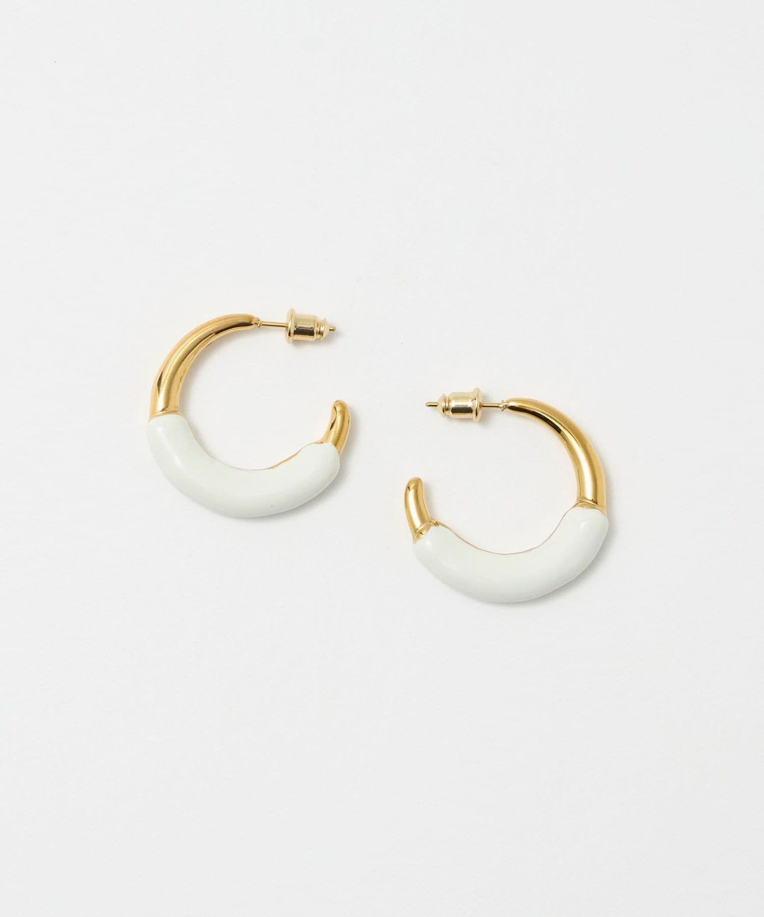 目を引く存在感◎【AMI PARIS】Dune フープピアス ロゴ刻印*優雅 Dune フープピアス ゴールド/シルバー | AMI PARIS
