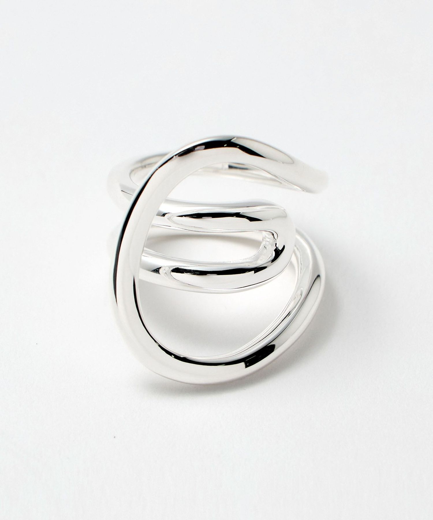 blanc iris＞SUCCESSION リング