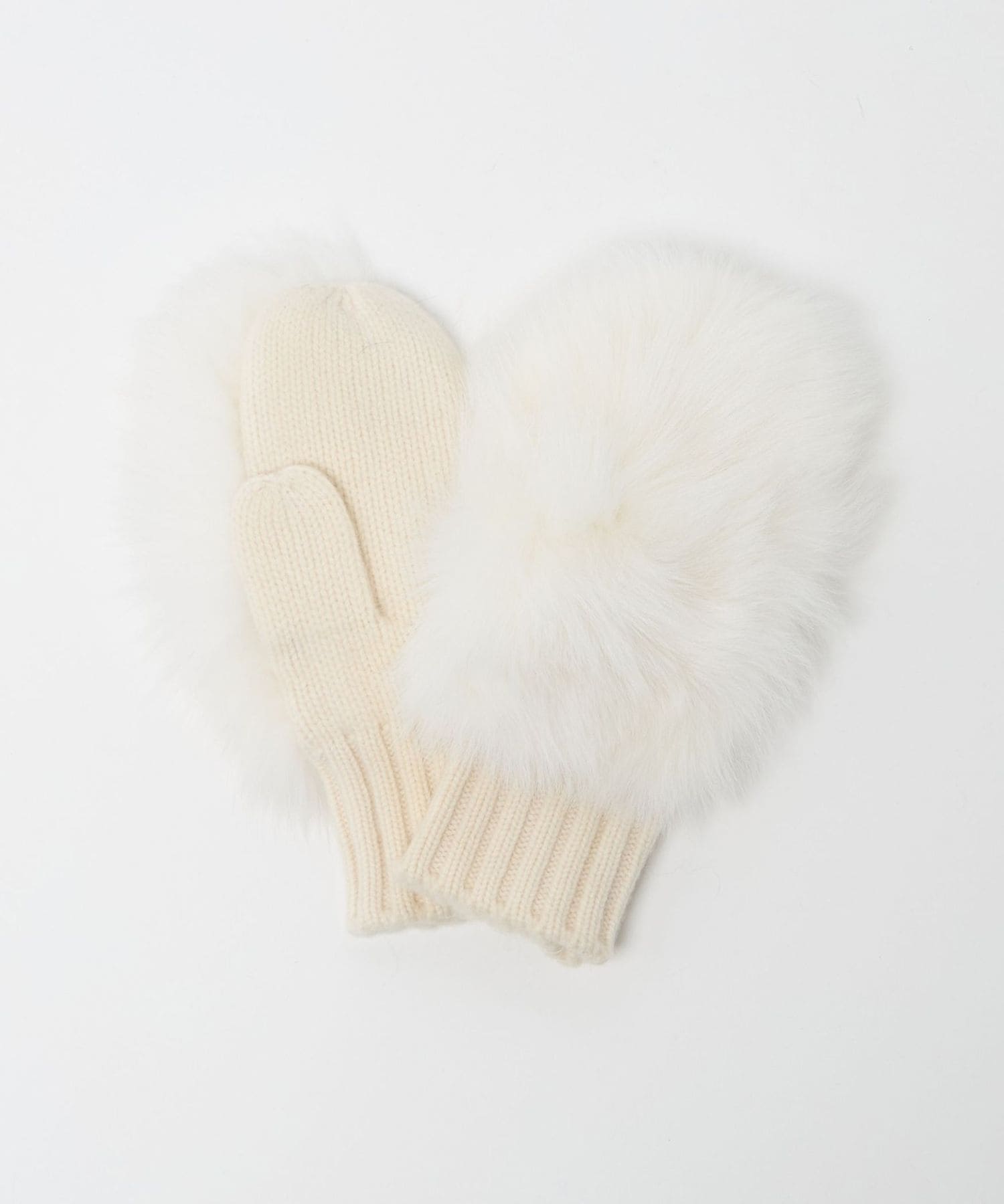 ファー ミトン 手袋 ホワイト　エイミーイストワール 手袋 ミトン ふわふわ[品番：TY000008156]｜teddyshop（テディー