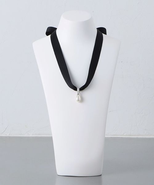 ドロップ プラスチックパール リボンネックレス