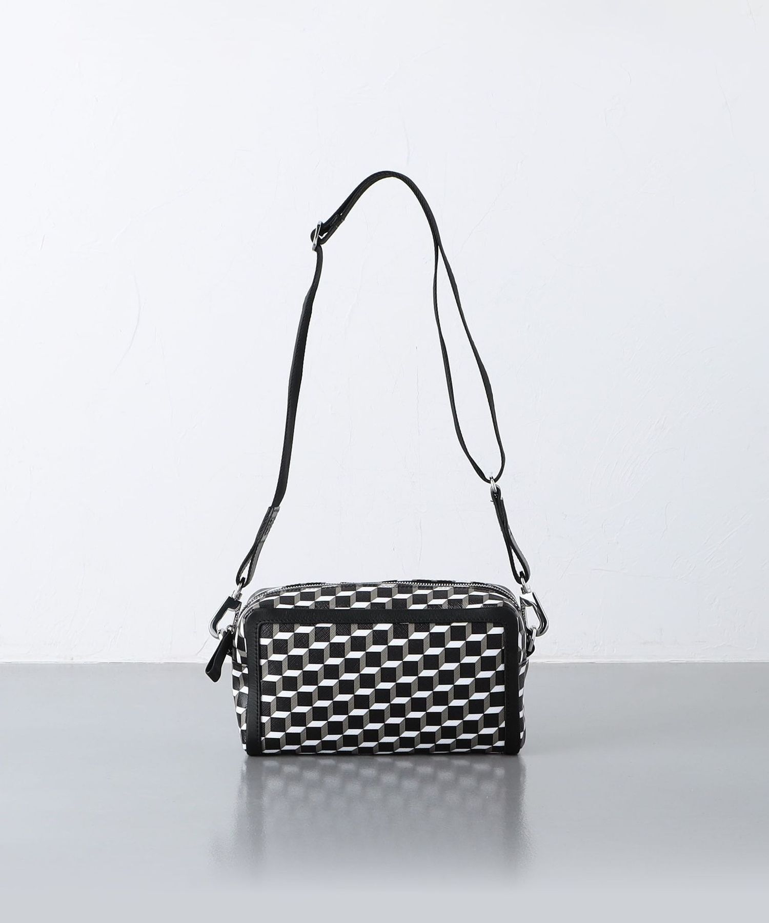PIERRE HARDY ショルダーバッグ VV08 N CUBE 楽天市場】ピエール アルディ PIERRE HARDY VV08 N ショルダー