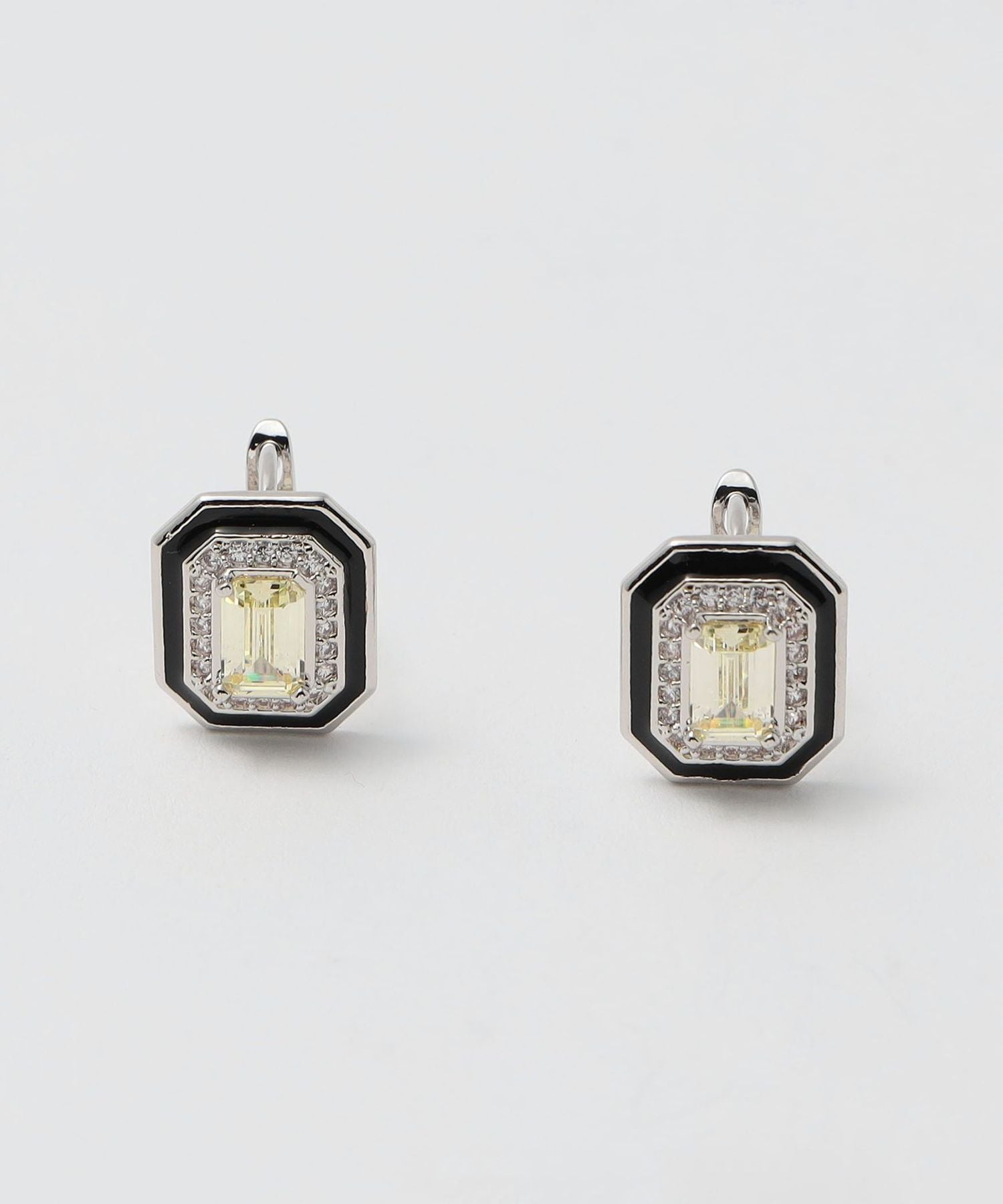 ヒネリ フープピアス（ピアス（両耳用））｜BEAUTY&YOUTH UNITED