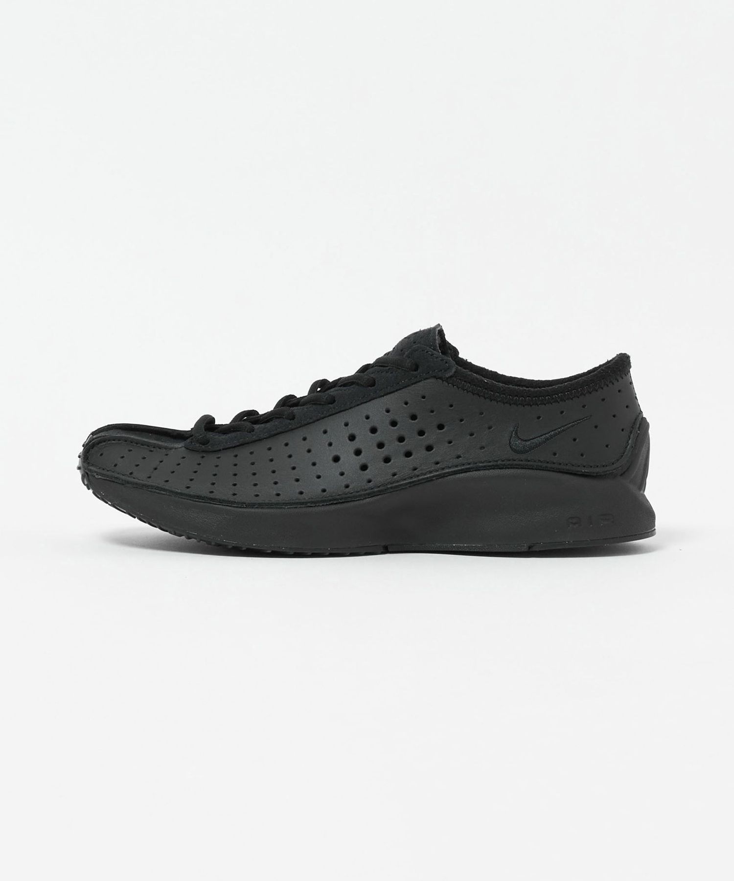 NIKE＞W SUPER FLY A/BLK スニーカー