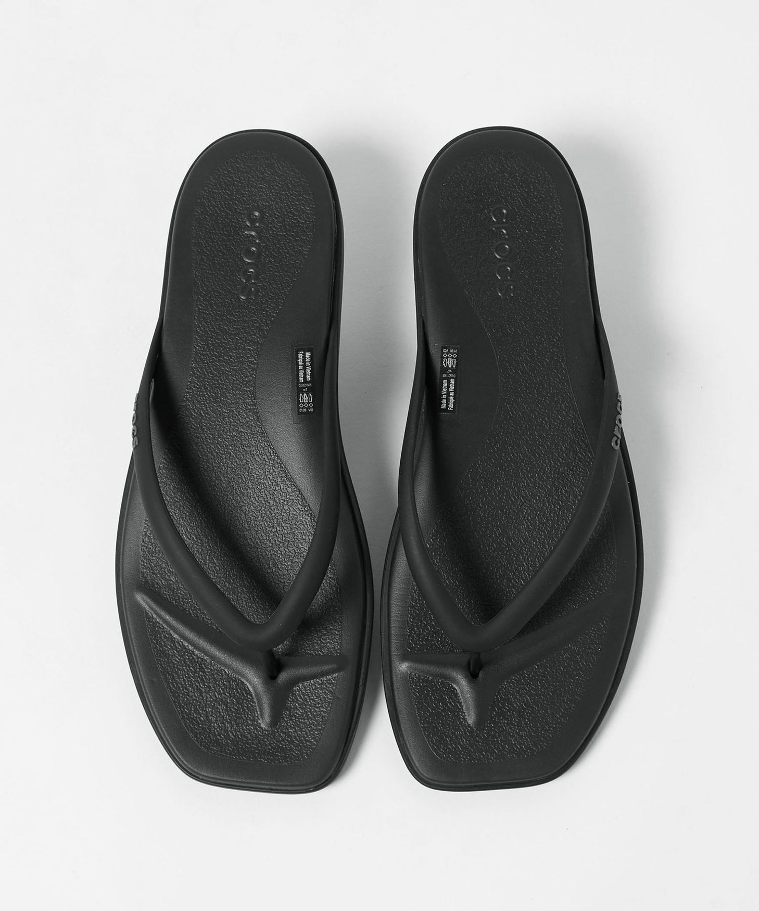 crocs＞MIAMI FLIP サンダル