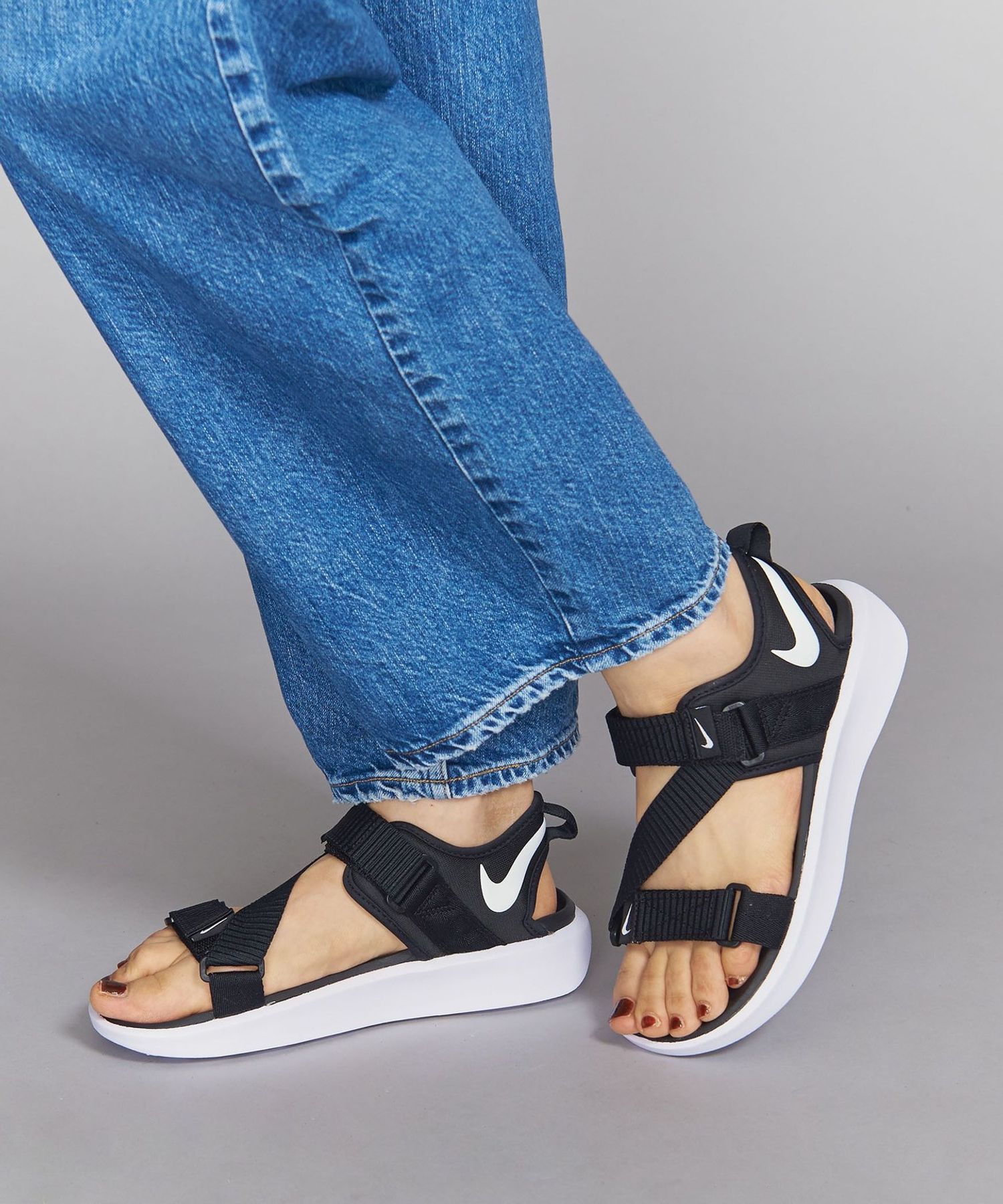 ナイキ ウィメンズ ビスタ サンダル Nike Womens Vista Sandal アウトドア シューズ 靴 ストラップ タウンユース レディース Shoes カラー ピンクオックスフォード サミットホワイト ローズウィスパー 沸騰ブラドン