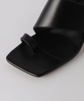 Arrum＞レザー トングサンダル 