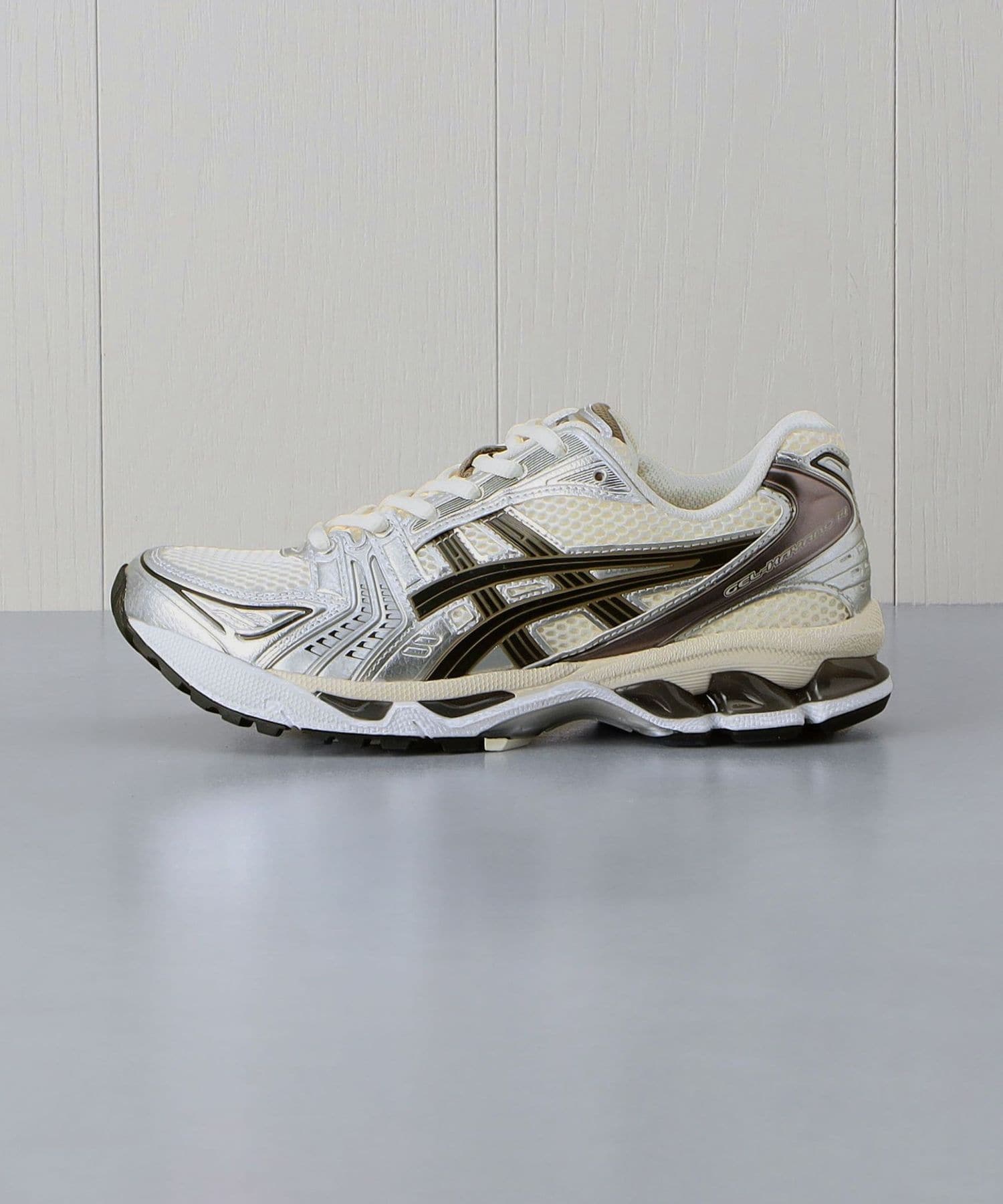 asics＞GEL―KAYANO 14/スニーカー