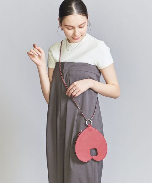 ajew＞dress HEART チェーン ストラップ iPhone14Proケース