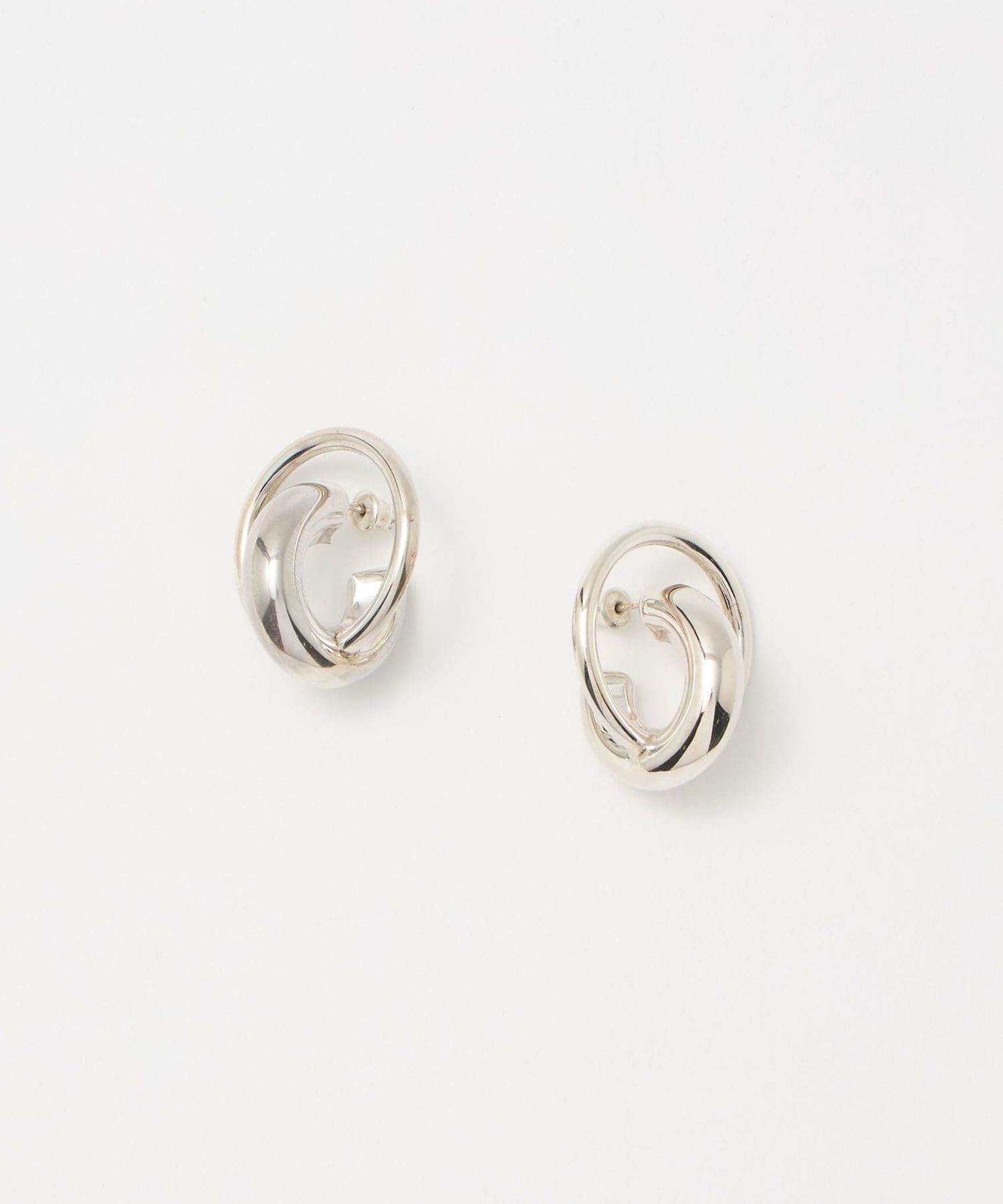 nella. × Garden of eden イヤリング Garden of Eden × nella.＞LINDEN EARRINGS/ピアス