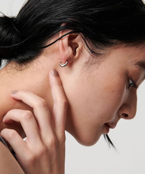 by Preek＞タイニー フープ ピアス