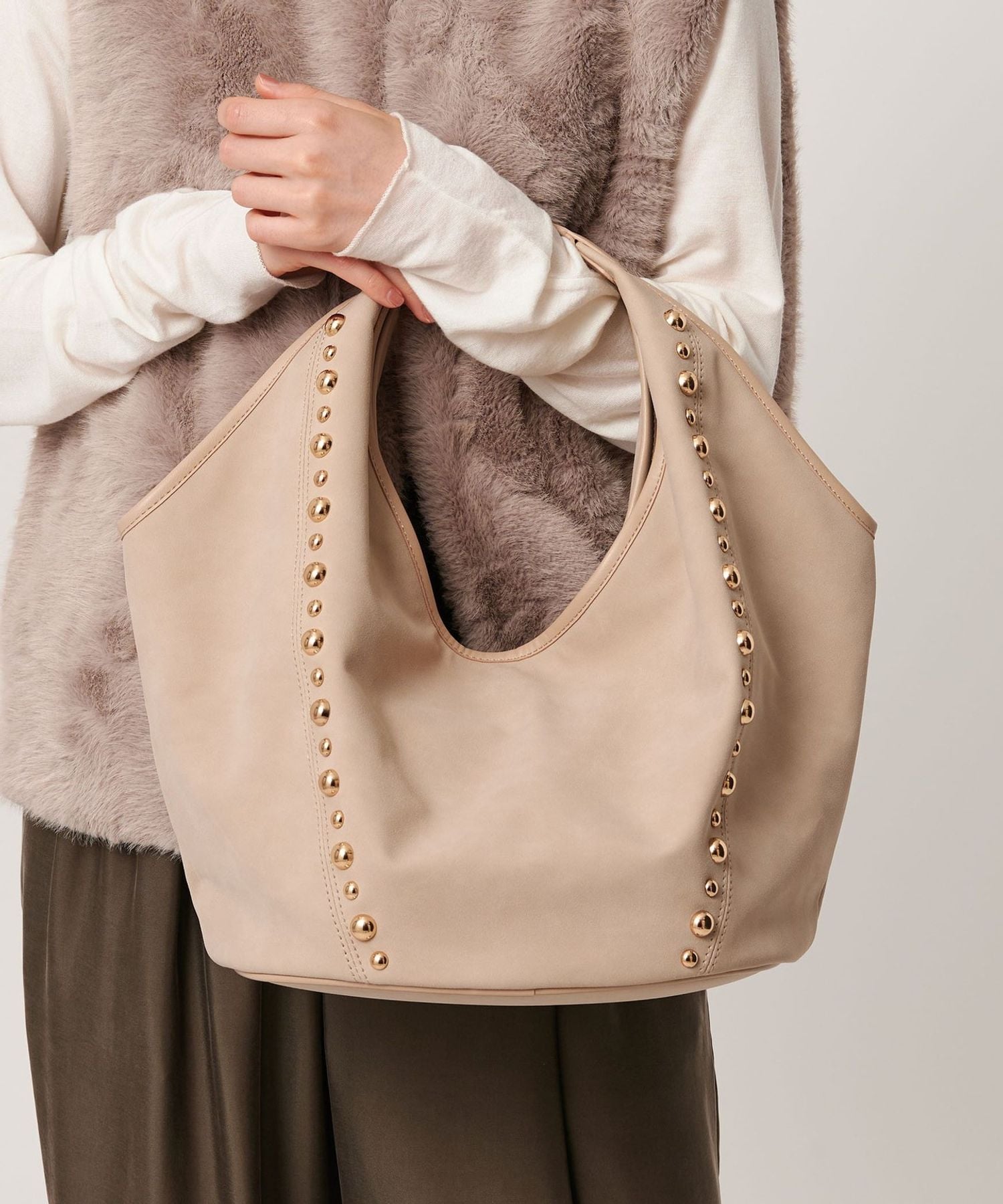 リーズ・ユナイテッド　オフィシャルショルダーバッグ セール】 レザー ジップ ショルダーバッグ -2WAY- （ショルダー