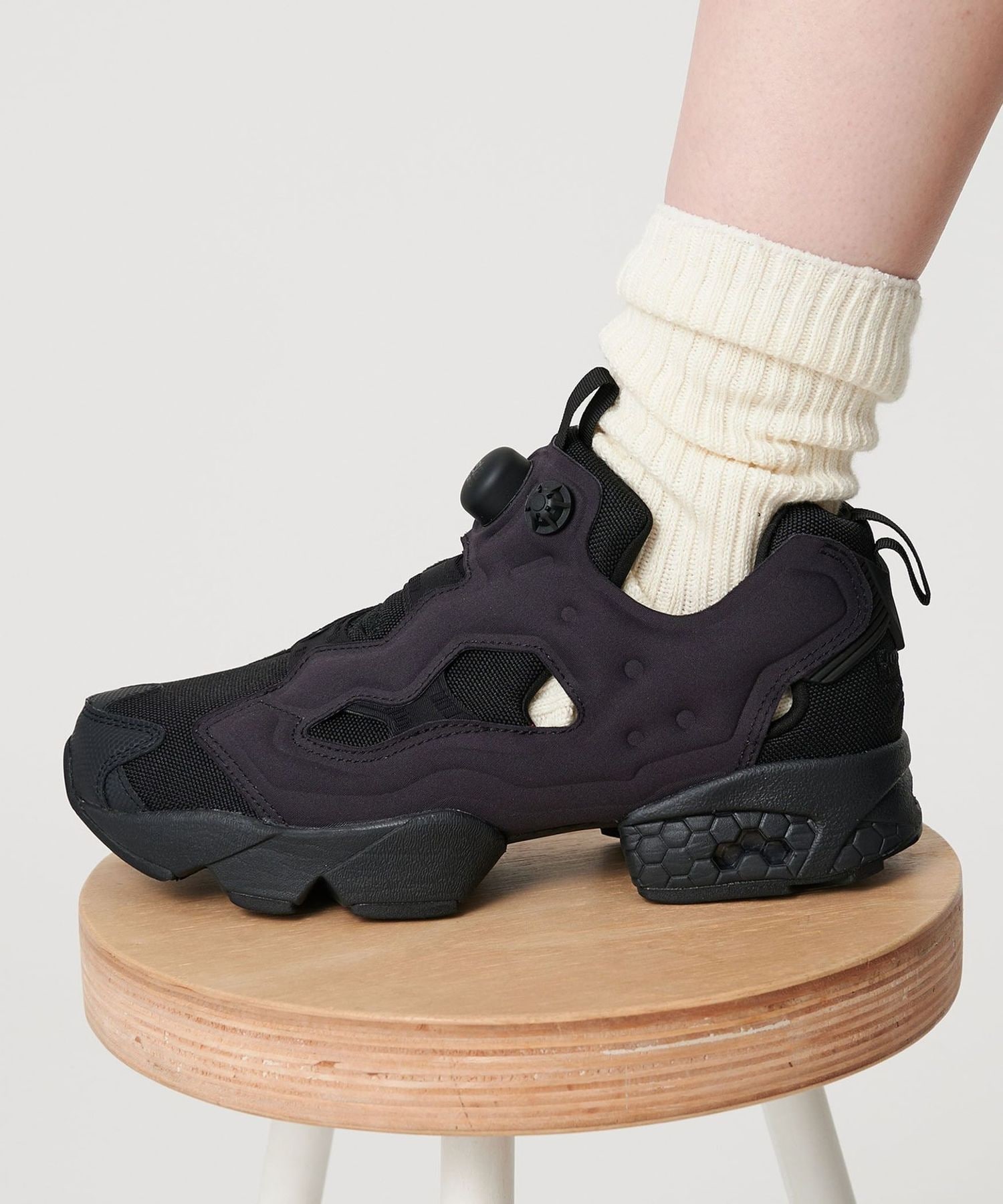 Reebok＞インスタ ポンプフューリー94/スニーカー