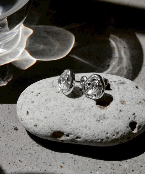 SOIERIE/＜Soierie＞Rose small ピアス/ピアス（両耳用）