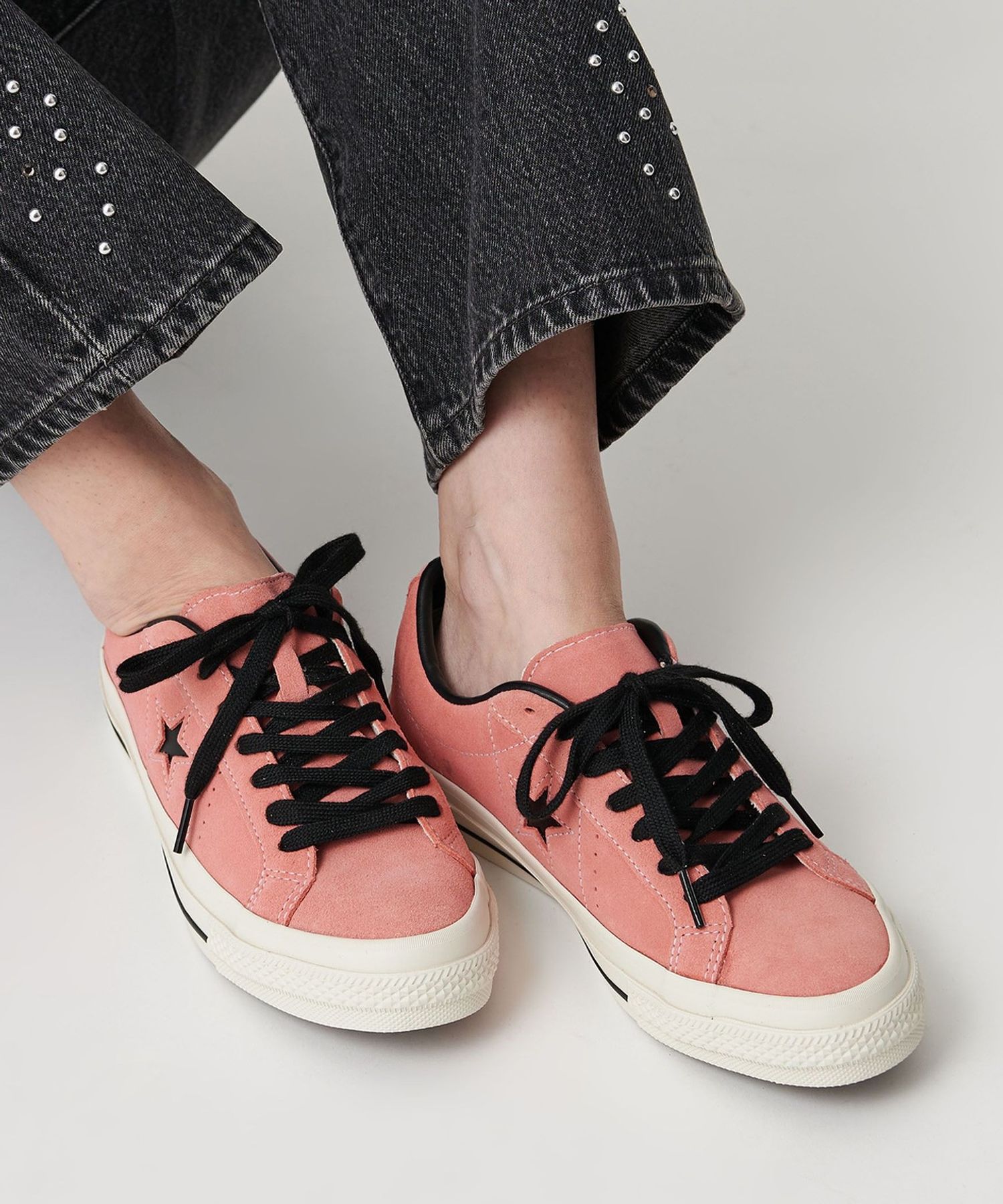 コンバースワンスター　ピンク✖️ブラック CONVERSE＞ONE STRA SUEDE ピンク/スニーカー