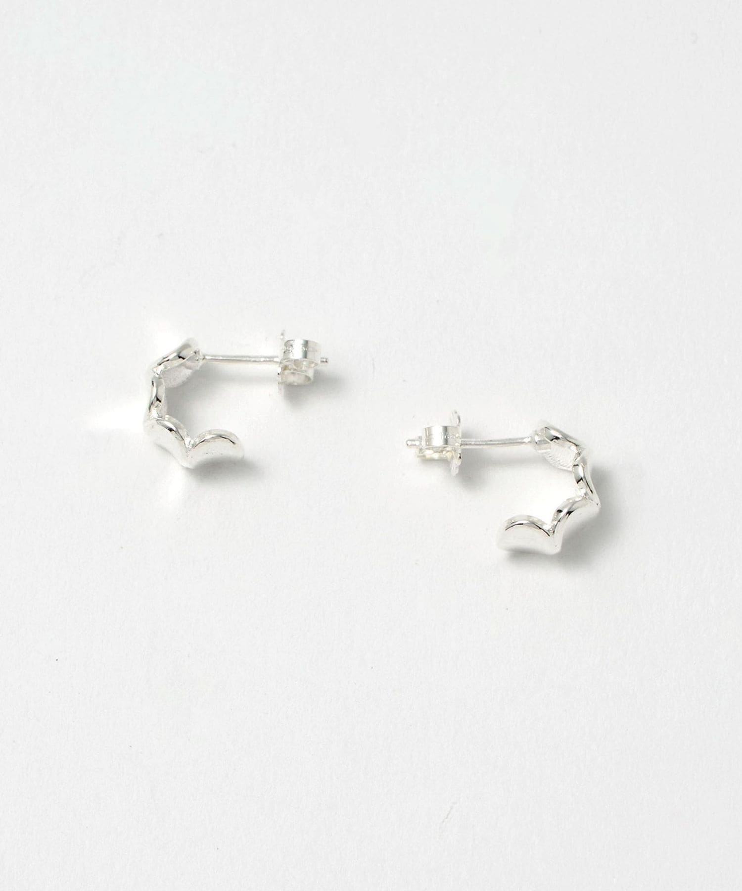 SAPIR BACHAR＞MINI MEDALLIONS HOOPS/ピアス