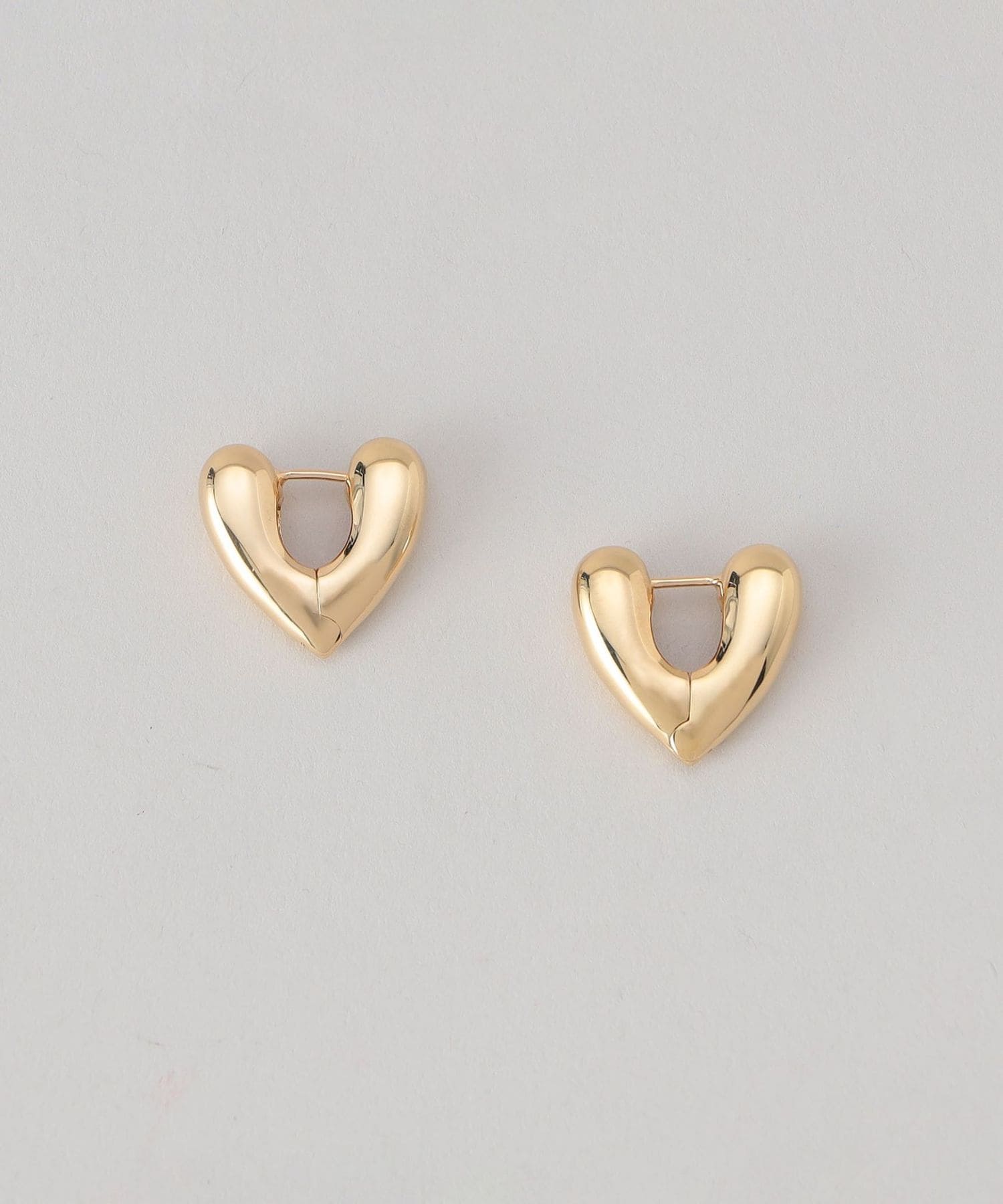 ANNIKA INEZ＞HEART HOOPS EARRINGS SMALL/ピアス