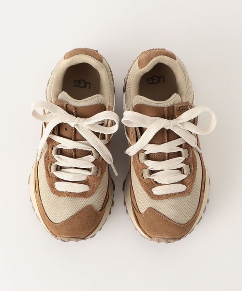 UGGJapan | どこか懐かしい雰囲気漂うUGG®の新作スニーカー