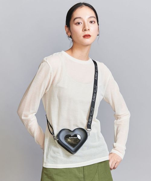 ドクターマーチン　ミニショルダーバッグ Dr.Martens＞ミニハート ショルダーバッグ ―2WAY―