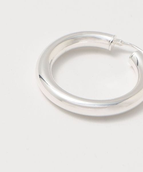 LOREN STEWART＞MEDIUM TRU HOOPS SV/ピアス