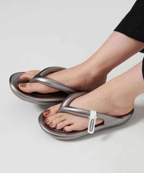 TAW&TOE＞ZEROVITY OG FLIP FLOP シルバーカラー/サンダル