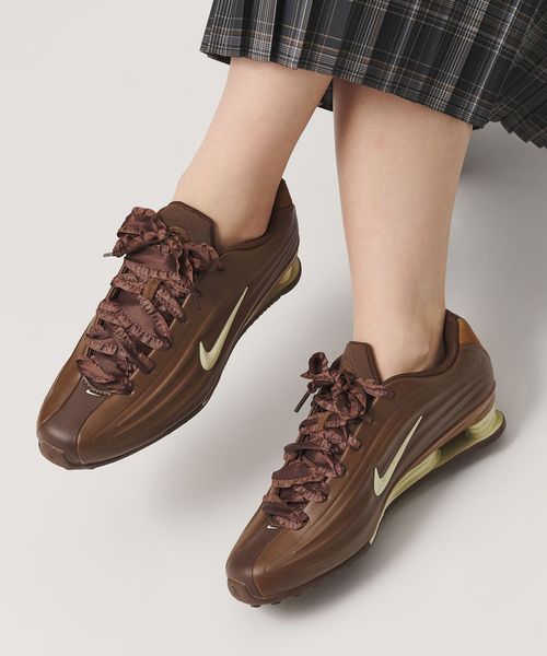 NIKE/＜NIKE＞ウィメンズ ショックス Z スニーカー/ブラウン/スニーカー / スリッポン