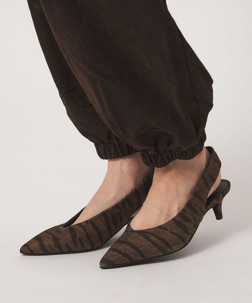 CORSO ROMA, 9/＜CORSO ROMA 9＞ゼブラ ポインテッド バックストラップ ミュール/サンダル