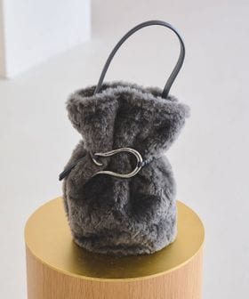 LE VERNIS/【別注】＜LE VERNIS＞フェイクファー POIRE バケット ショルダーバッグ/ショルダーバッグ