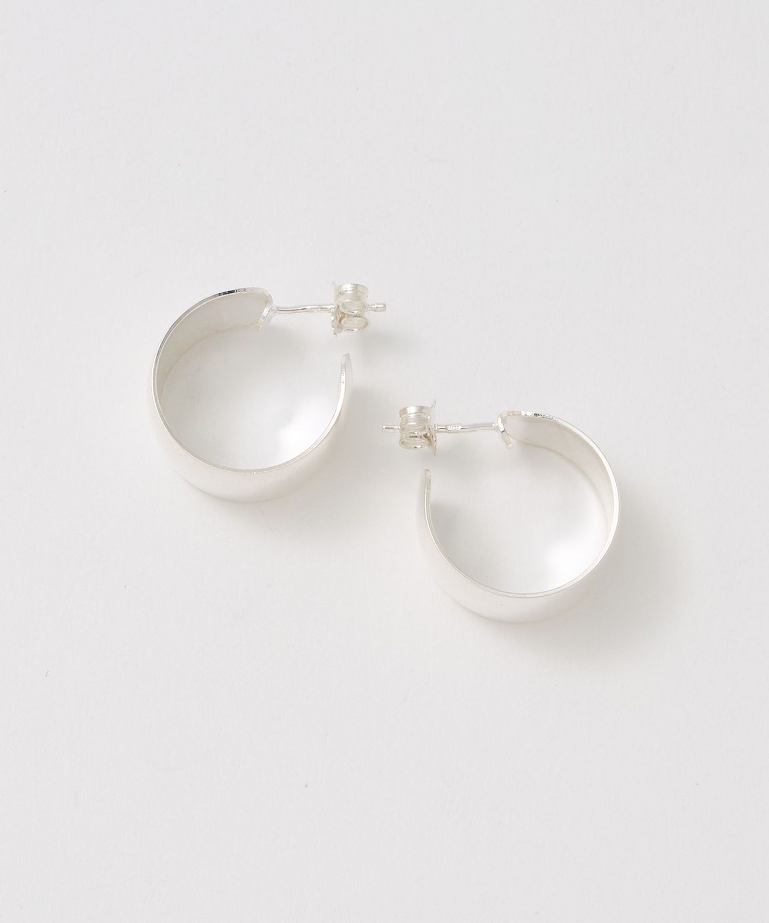 LOREN STEWART＞MINI DOME HOOPS/ピアス