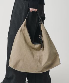 BEAUTY&YOUTH/チャーム ショルダーバッグ/ショルダーバッグ