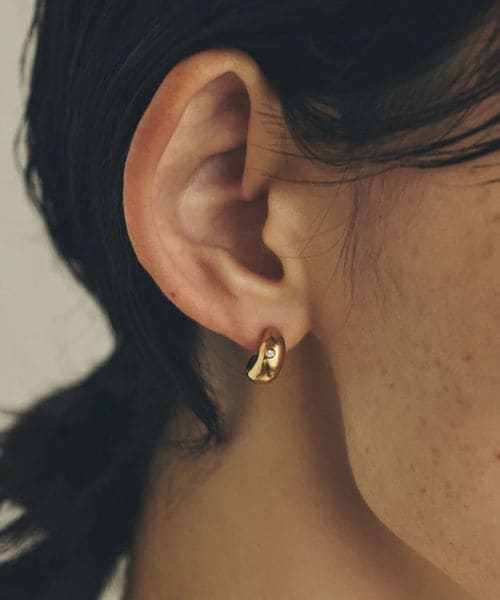 TEN./＜TEN.＞ヒラール ピアス ゴールドカラー/ピアス（両耳用）
