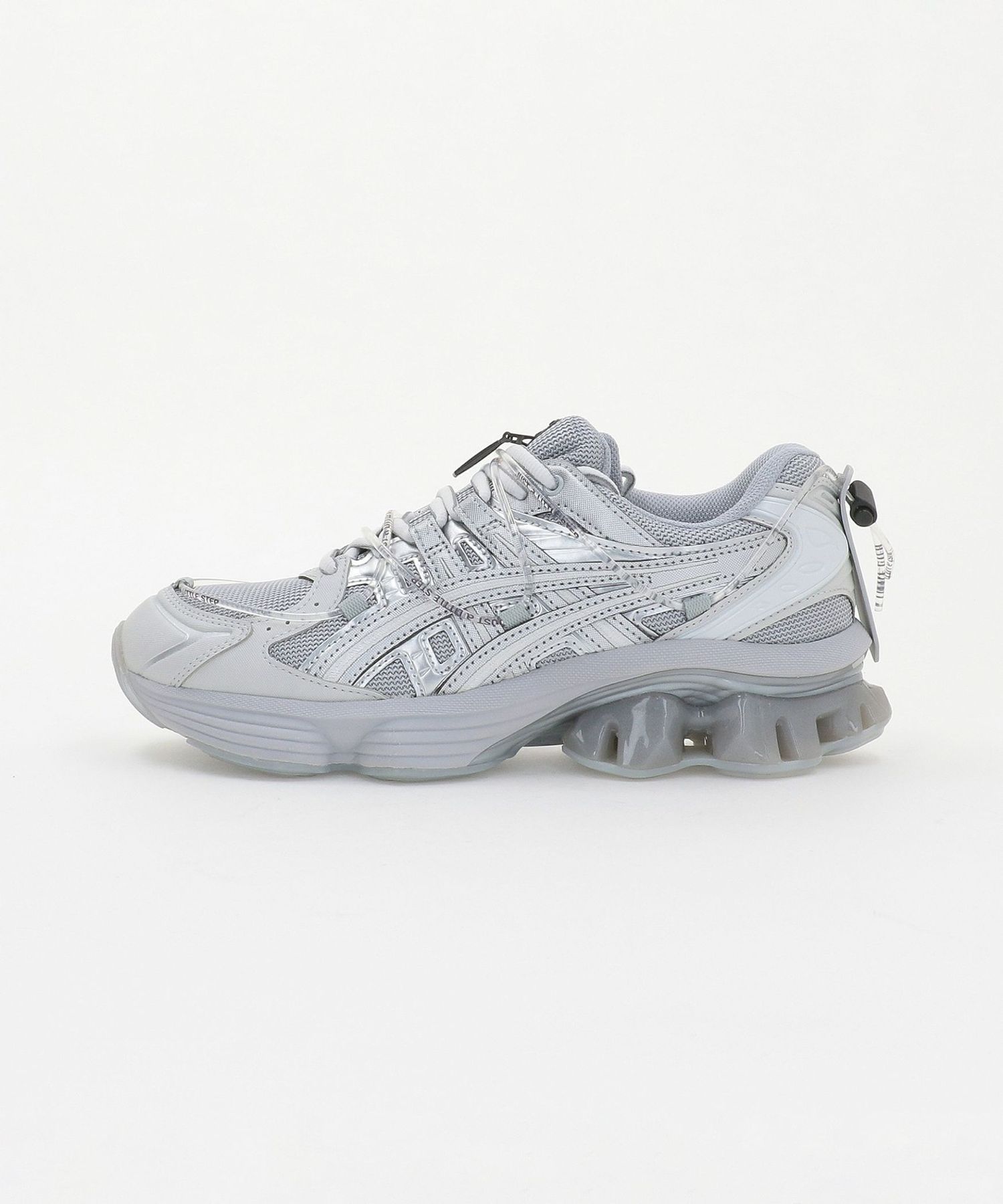 asics × YOASOBI＞GEL―KINETIC FLUENT Y/スニーカー