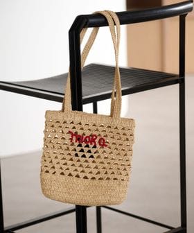 BEAUTY&YOUTH/【別注】＜MIORA＞ラフィア ロゴ トートバッグ/かごバッグ