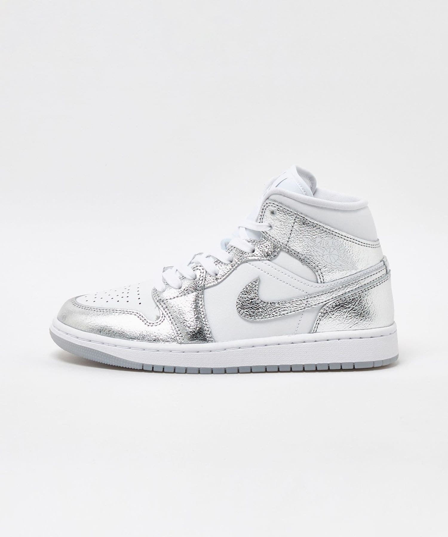NIKE＞W AIR JORDAN 1 MID SE/スニーカー
