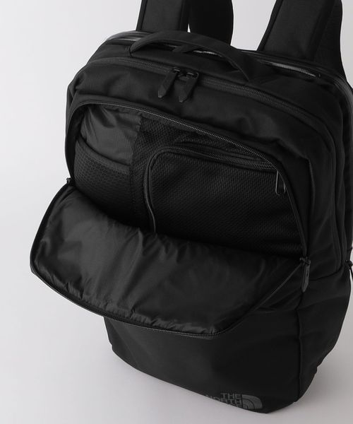 <THE NORTH FACE(ザ ノースフェイス)>シャトル デイパック