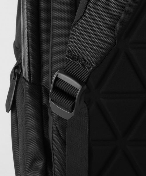 <THE NORTH FACE(ザ ノースフェイス)>シャトル デイパック