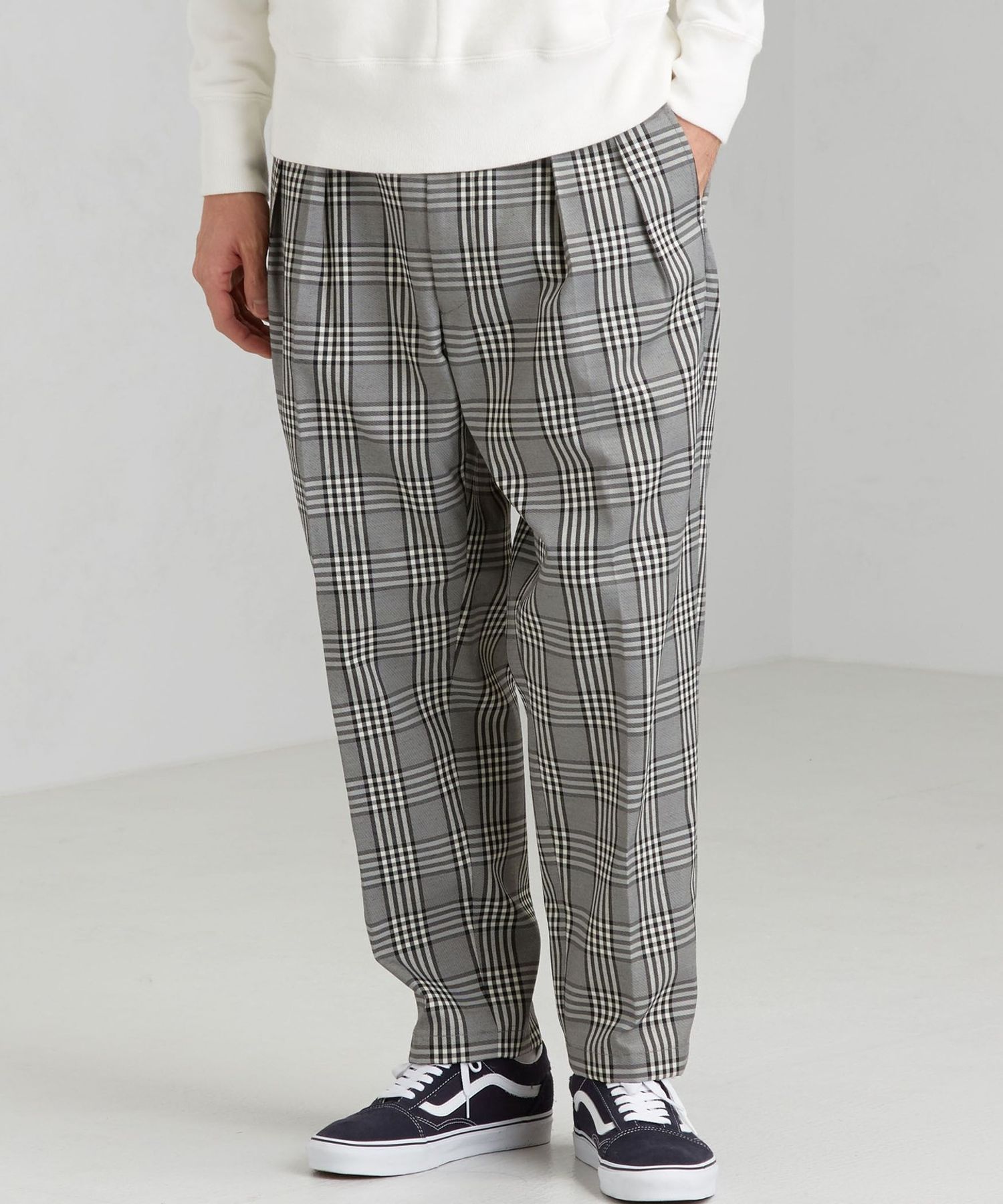 Cm Tw 2 Pleated Wide Tapered 9 Quarter Pants